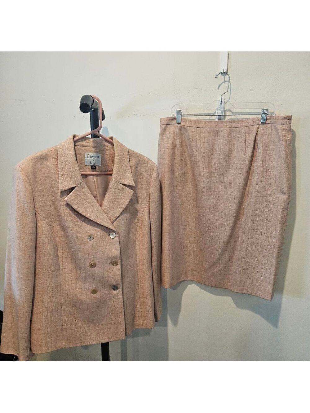 Women's Collections for Le Suit Pink Plaid Skirt Suit, Size 16 - Picture 5 of 8